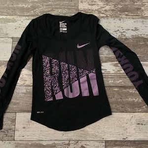 Nike casual long sleeve tee